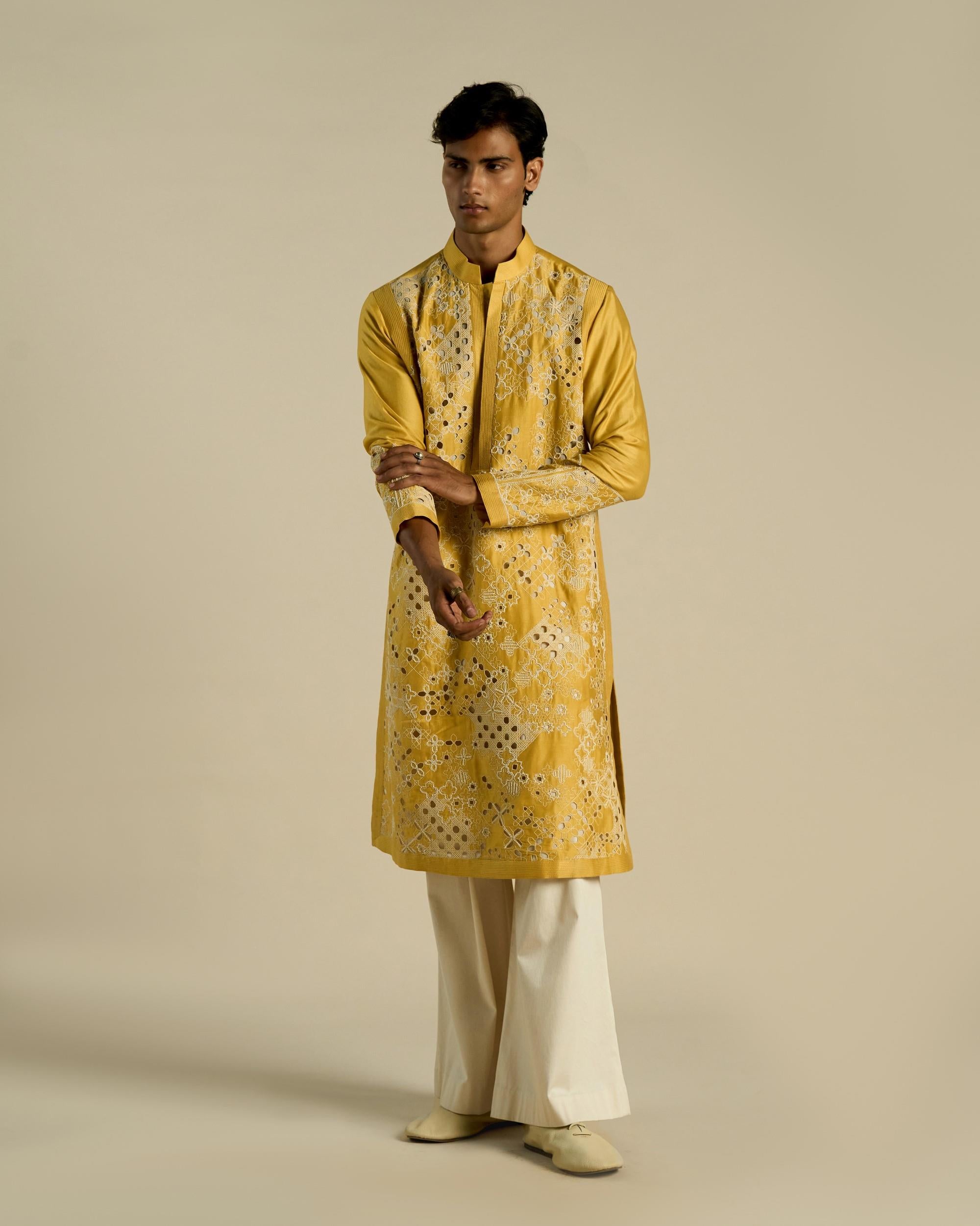 Bunai Jharokha Cutwork Kurta Set
