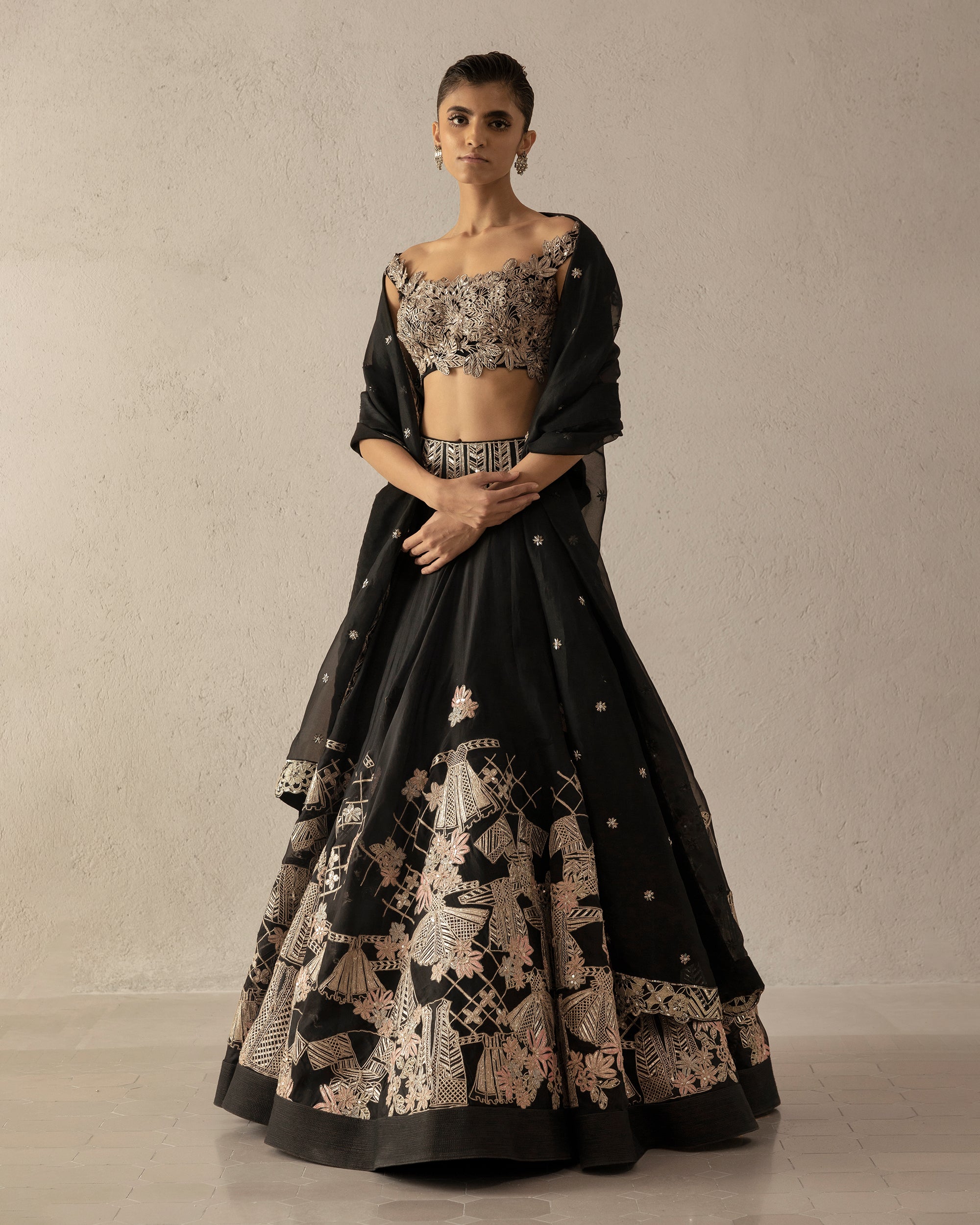 Black Sabyasachi Lehenga Choli Bridal Lehenga for Women Designer Lehenga  Skirt Partywear Lehenga Blouse Indian Dress Wedding Lehenga Gift - Etsy  Norway